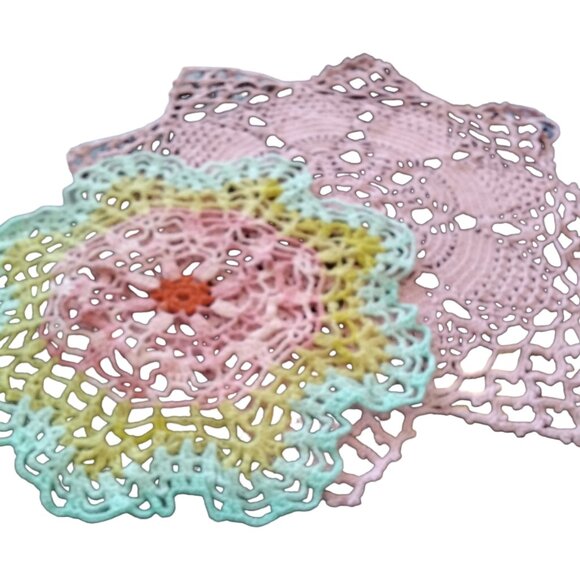 Vintage Pastel Pink and Green Hand Crocheted Doilies Set of 2 Table Toppers - Picture 2 of 7